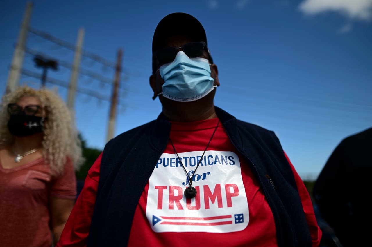Fueron decenas de simpatizantes quienes mostraron su apoyo a la candidatura de Trump bajo el Partido Republicano.