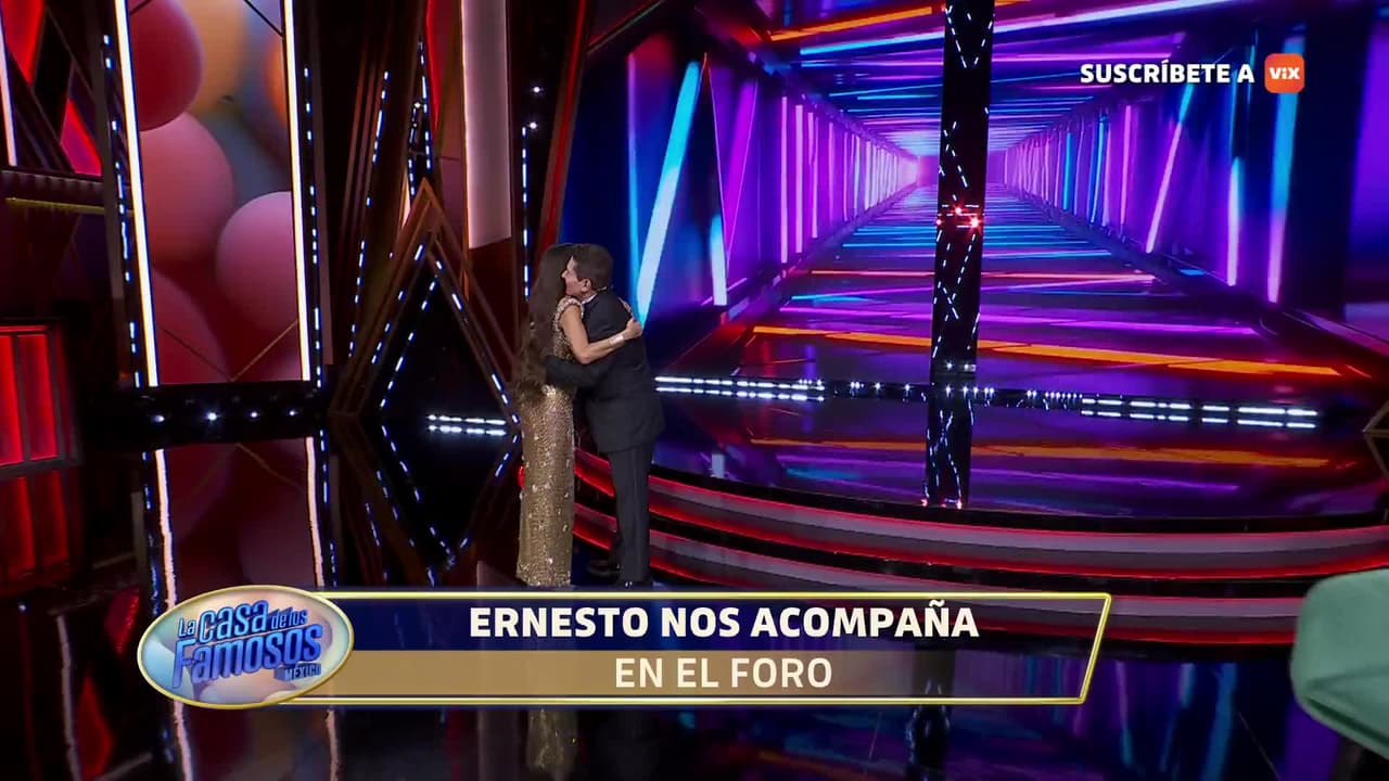 Galilea Montijo recibe a Ernesto Laguardia y lo felicita por ser el SÉPTIMO FINALISTA