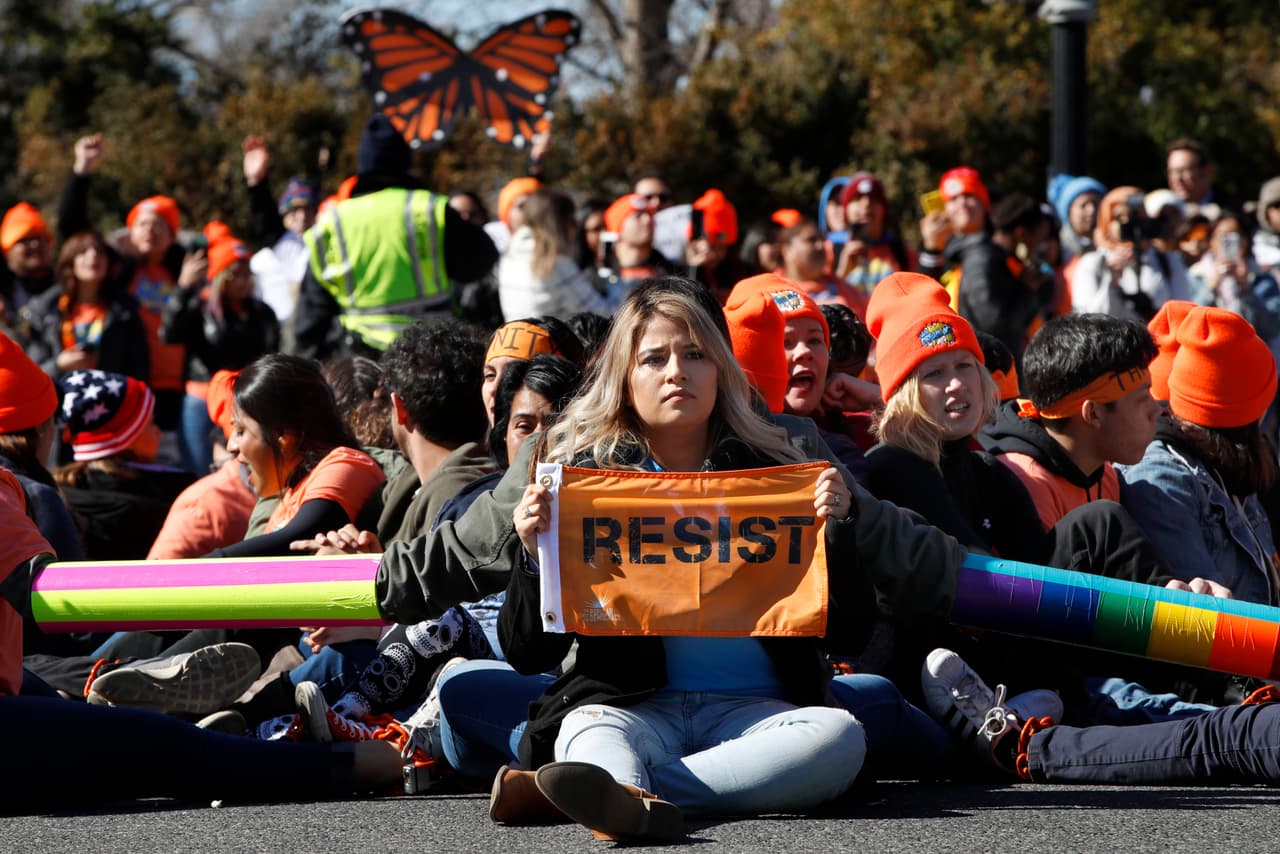 A siete años de DACA, los dreamers siguen esperando que el Congreso les abra la puerta de la ‘green card’