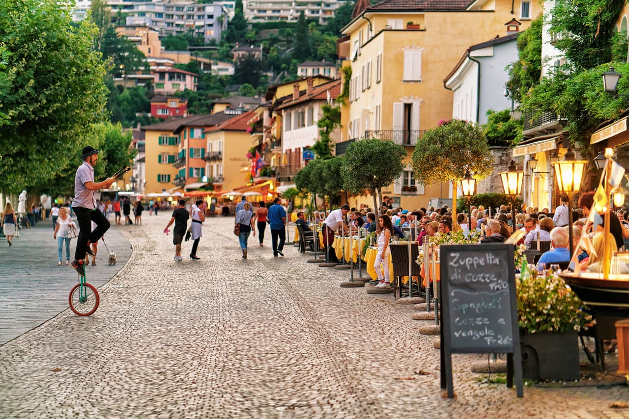 <b>Puesto 5. Suiza. 90.93 puntos.</b> Más de 47,000 estadounidenses se quitaron la vida en 2017, según un informe del Centro para el Control y Prevención de Enfermedades (CDC), 
<a href="https://www.univision.com/noticias/suicidios/mas-de-47-000-personas-se-suicidaron-en-eeuu-el-ano-pasado-la-cifra-mas-alta-en-50-anos">lo que supone la cifra más alta de los últimos 50 años. </a>
