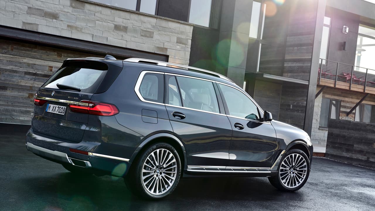La BMW X7 2020 será construida en la fábrica de BMW en 
<b>Spartanburg en Carolina del Sur</b>, el mismo lugar donde se fabrican las BMW X3, 
<b><a href="https://www.univision.com/noticias/bmw/un-caso-de-doble-personalidad-en-el-que-ambas-son-la-mejor" target="_blank">X4</a></b>, X5 y X6.