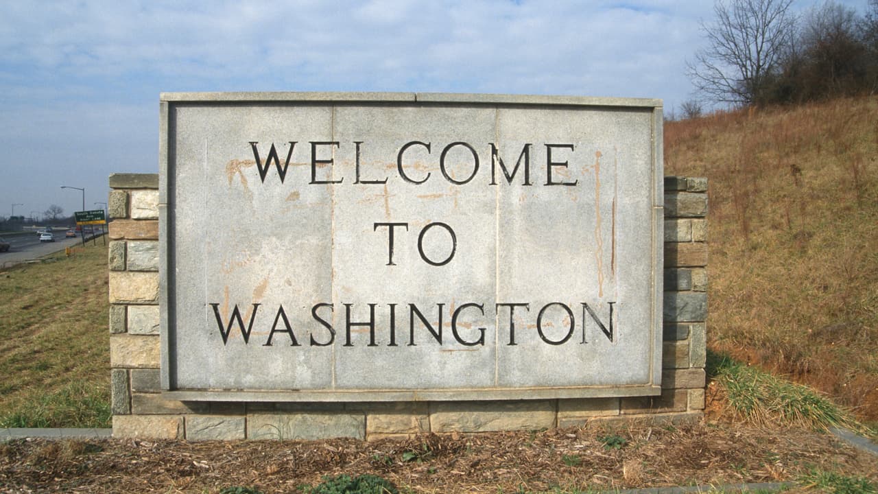 <h3 class="cms-h3-H3">2. Washington (49)</h3>
<br>
<br>El hermoso estado del Pacífico noreste no es solo el penúltimo entre los peores estados para manejar en todo el país sino también el 45to en la nación en términos de 
<b>costos de propiedad y reparación de vehículos</b>, el 39no en 
<b>tráfico e infraestructura</b>, el 34to en 
<b>seguridad vial</b>, y el 43er en 
<b>acceso a vehículos y su mantenimiento</b>.
