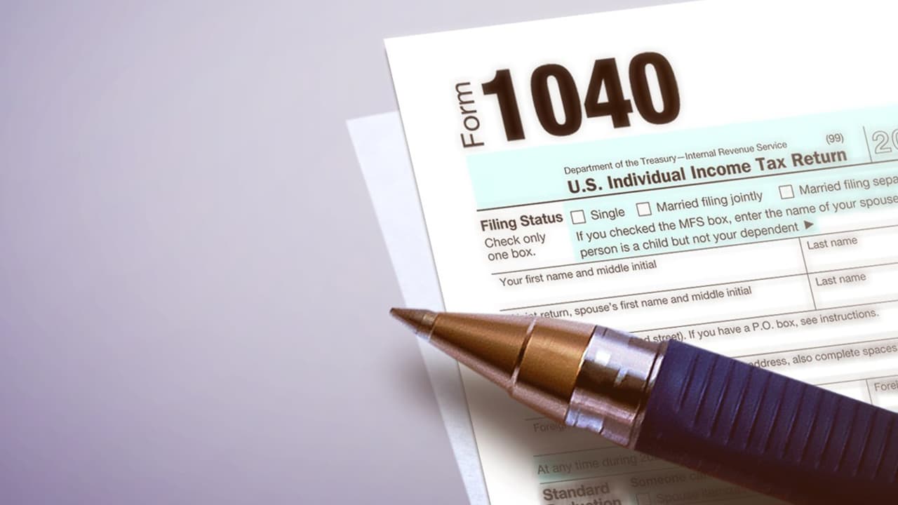 <h3 class="cms-H3-H3"><b>El segundo paso para acelerar tu reembolso </b></h3>
<br>De acuerdo con las autoridades, el segundo paso que debes tomar para acelerar tu reembolso es solicitar el depósito directo. 
<br>De acuerdo con las autoridades, puede solicitar esta opción para depositar su reembolso en una, dos o incluso tres cuentas.