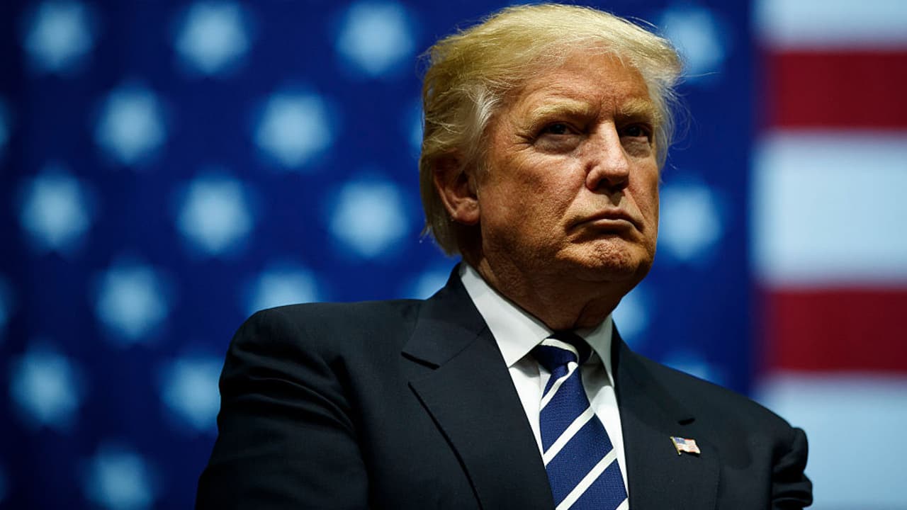 El presidente del consejo administrativo de una subsidiaria de Dominion no está en el equipo de transición de Joe Biden
