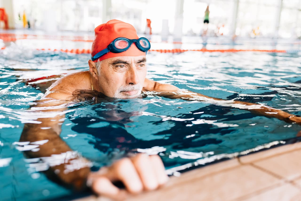 <b>Hacer deporte.</b> El estudio de Harvard recomienda hacer al menos 30 minutos de 
<a href="https://www.univision.com/noticias/reto-28/ejercicios-reto-28">ejercicio</a> moderado al día, pues reduce el riesgo de padecer enfermedades cardíacas y mejora el estado de ánimo, entre otros beneficios.