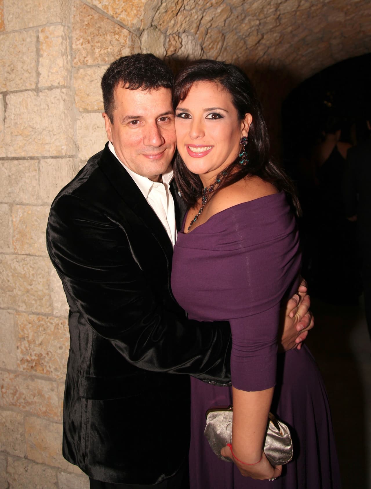 El pasado 19 de febrero 
<a href="https://www.univision.com/famosos/angelica-vale-dice-cuales-son-sus-secretos-para-mantener-su-matrimonio-con-otto-padron-fotos" target="_blank">cumplió nueve años de casada con el empresario Otto Padrón</a>, pero el público aún recuerda algunos de los romances que tuvo hace algunos años.