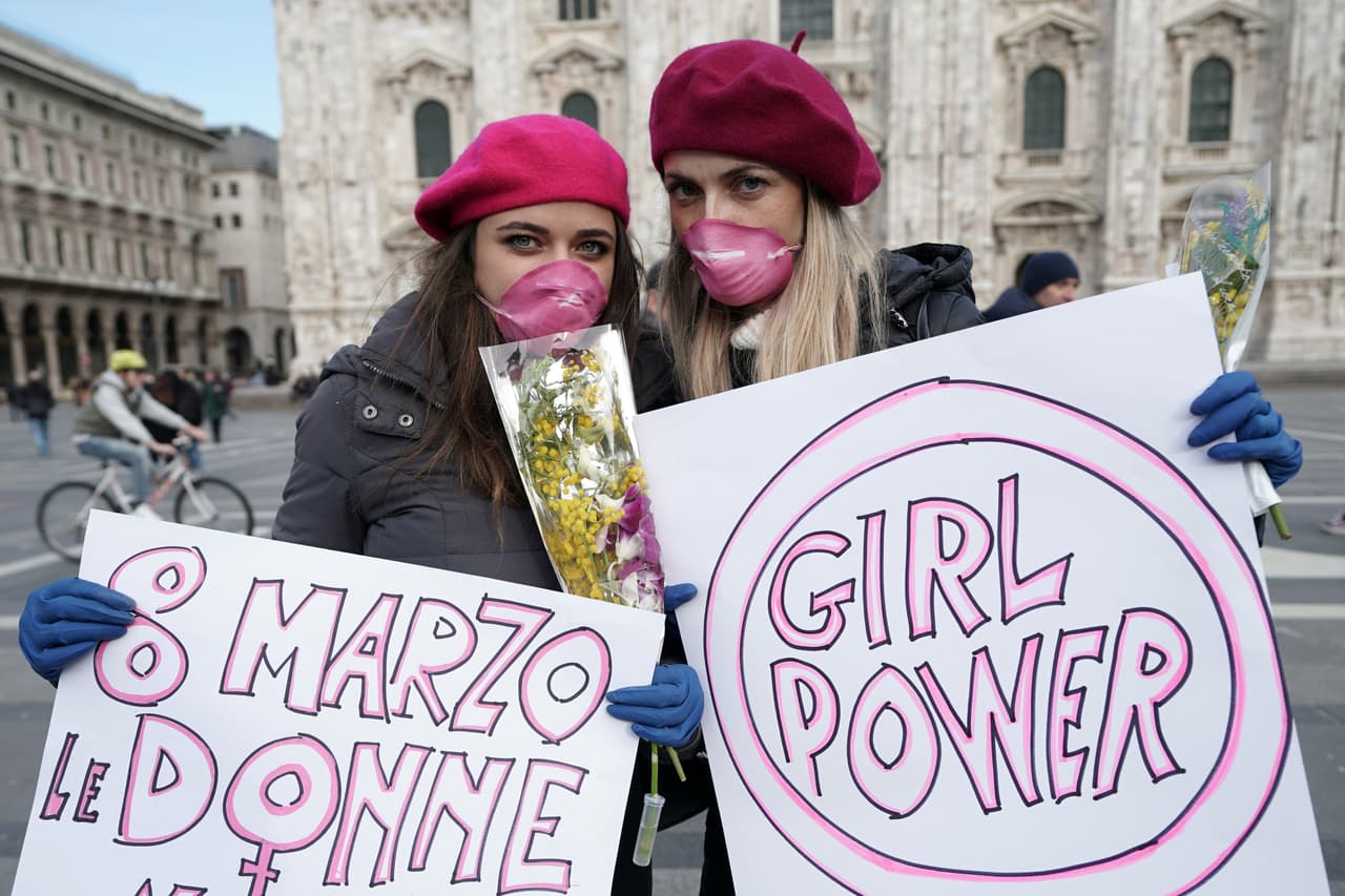 Así lo han hecho estas mujeres en Italia, en donde está decretada la 'emergencia nacional' y unas 16 millones de personas están aisladas.