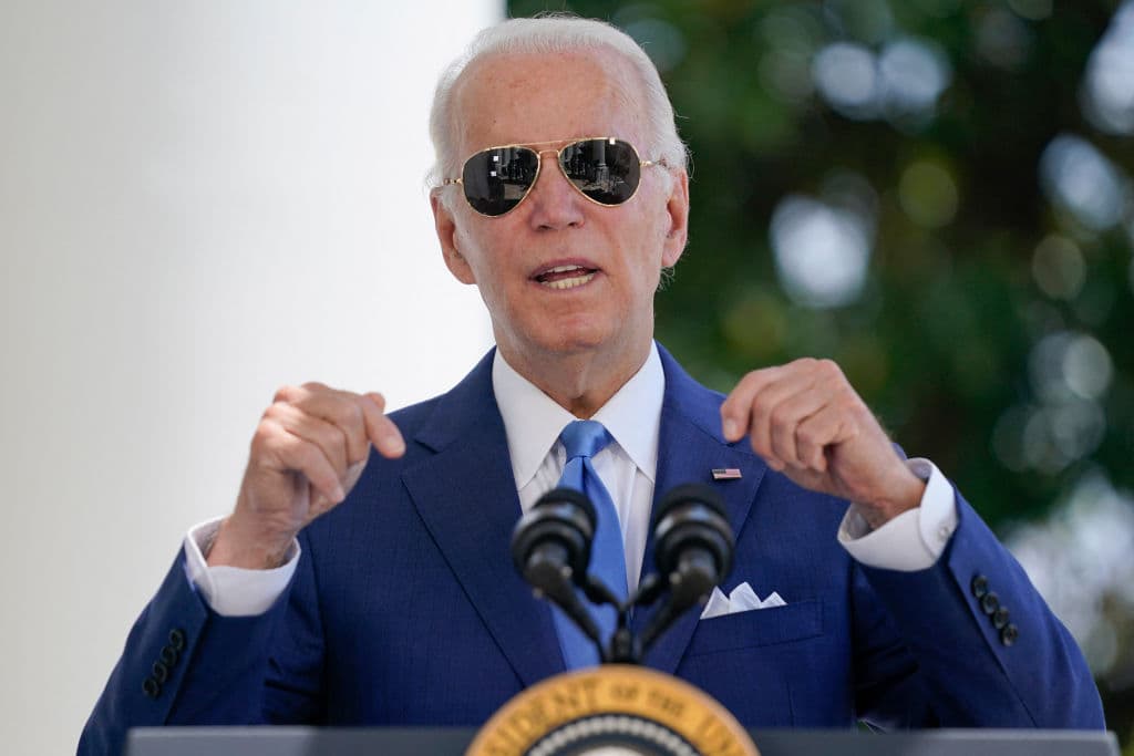 Biden da negativo al covid-19, pero permanecerá aislado a la espera del resultado de otra prueba