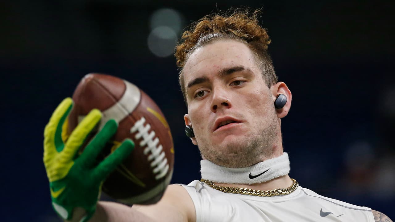 Spencer Webb, de 22 años, era figura del equipo de futbol colegial Oregon Ducks y era originario de Sacramento.
