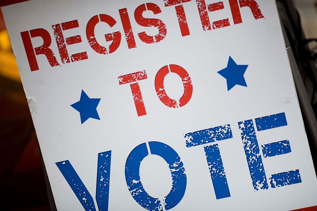 Un juez federal detuvo la extensión del registro de votantes en Arizona, la fecha límite es el 15 de octubre