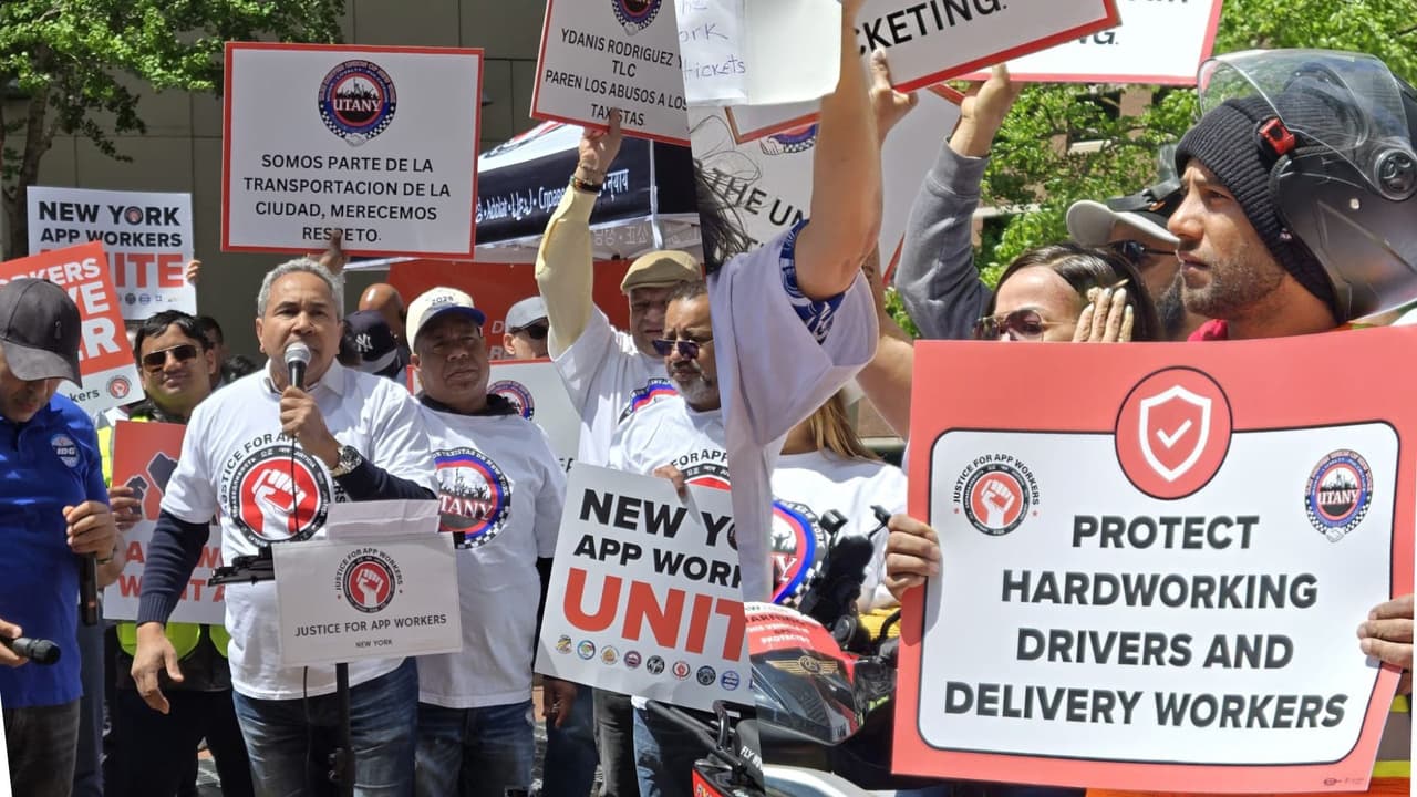 Choferes de transporte por app exigen el fin de las multas "injustas" en Nueva York