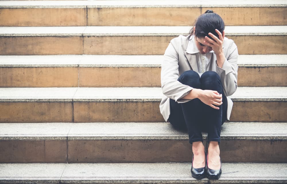 Hay quienes se quejan de no mantener sus amistades, o ser tratados fríamente, como alejados, otros en sus relaciones sentimentales muchas veces no comprenden qué está pasando y por qué su pareja parece ajena al amor, molesta o indiferente.