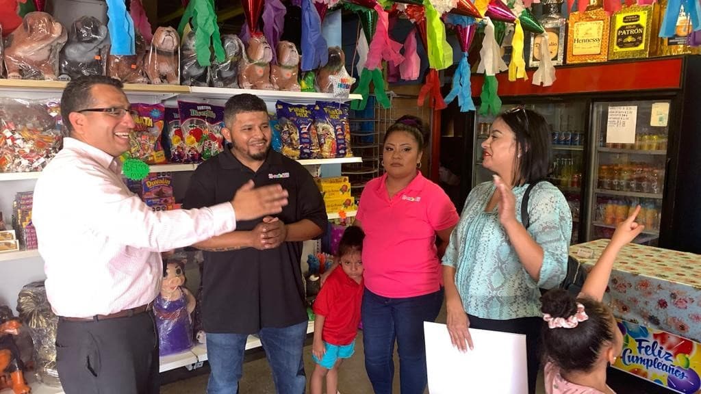Rigoberto y su familia recibieron la asesoría de la Fundación Hispana del Área de Fresno.