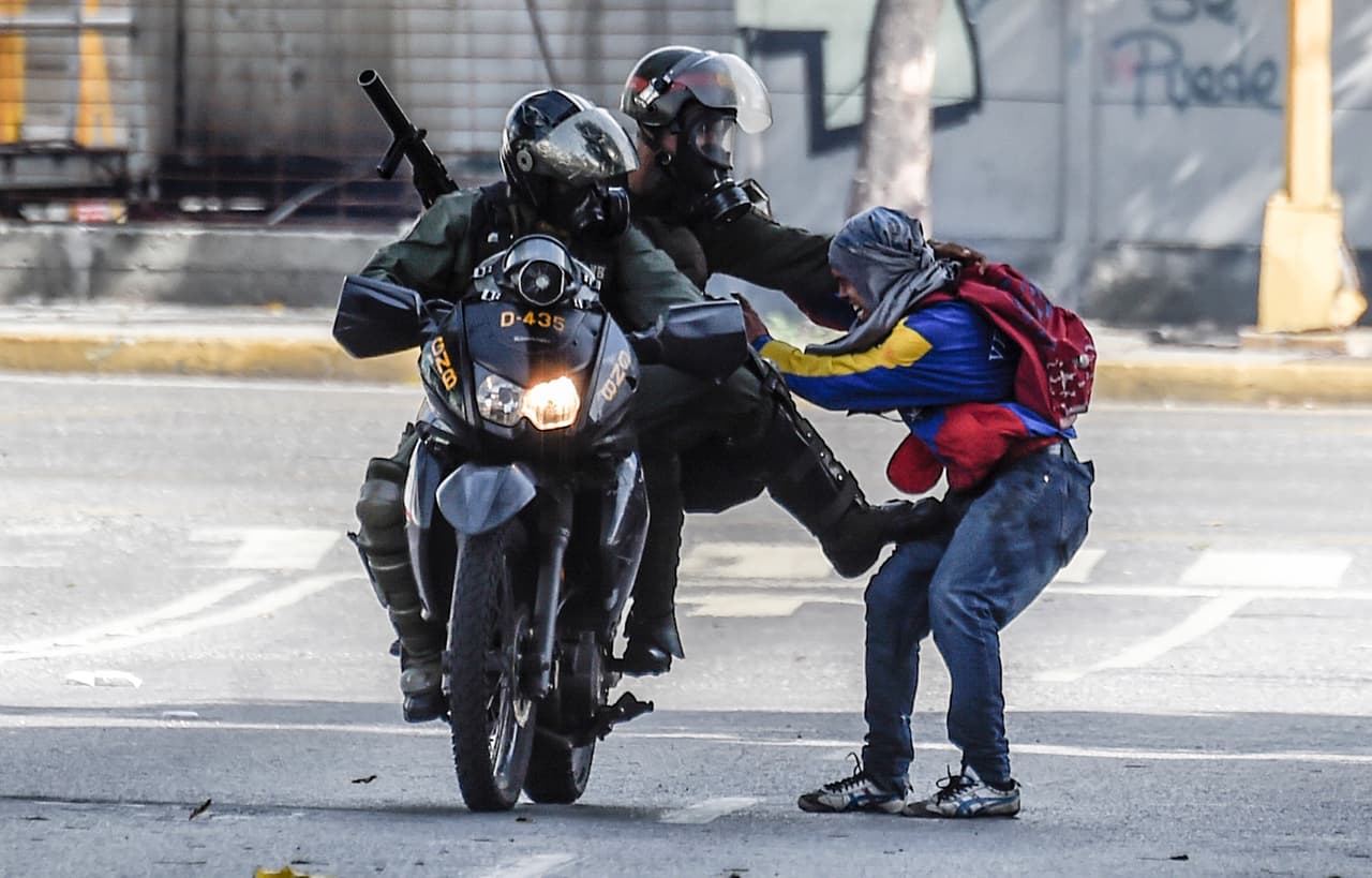 Protestas, represión y el desplome del Estado de derecho: así empeoran las cosas en Venezuela