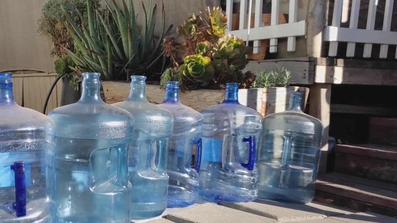 Habitantes de un parque de casas móviles del Valle Central reportan días sin agua potable