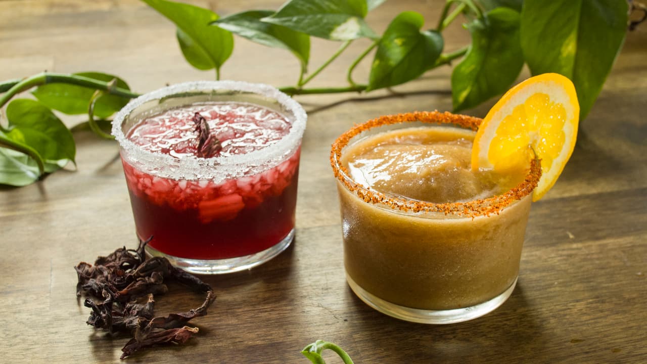 Mezcal de tamarindo y jamaica