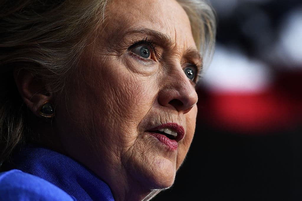 ¿Puede la nueva investigación del FBI costarle la presidencia a Hillary Clinton?