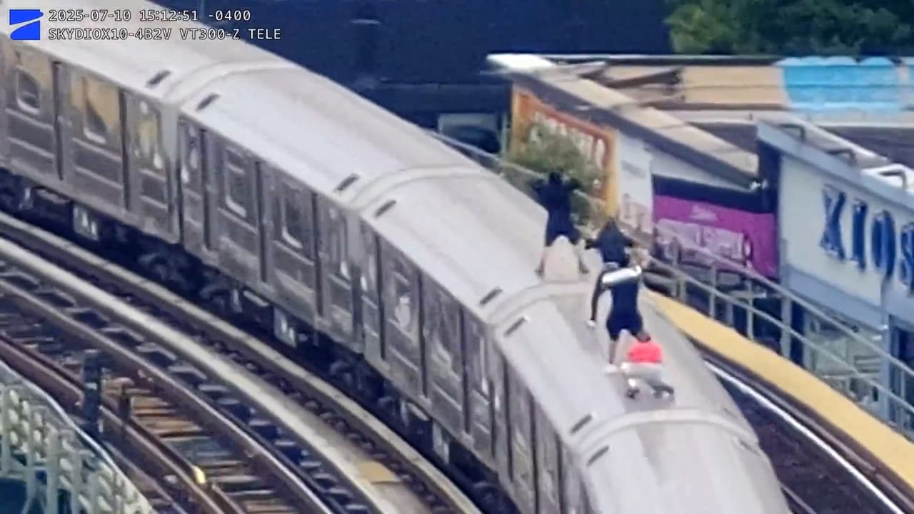 Drones captan a menores ‘surfeando’ el metro de Nueva York: fueron arrestados