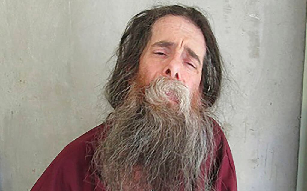 <h2 class="cms-H2-H2">Benjamin Robert Cole Sr. </h2>
<br>
<b>Fecha de ejecución:</b> 20 octubre 2022
<br>
<b>Lugar de ejecución: </b>Oklahoma
<br>
<br>El hombre de 57 años fue condenado a muerte por 
<a href="https://www.univision.com/noticias/sucesos/ejecucion-hombre-condenado-mato-hija-bejamin-cole-oklahoma" target="_blank">matar a su propia hija de apenas nueve meses</a> en 2002. Sus abogados habían pedido clemencia horas antes alegando que era un enfermo mental.
<br>
<br>La fiscal general adjunta Tessa Henry dijo que Cole mató a su hija porque se enfureció porque su llanto desde la cuna interrumpió su juego de video.
<br>