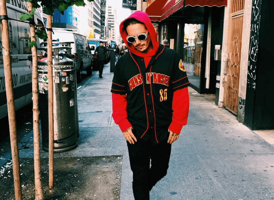J Balvin es el primer reggaetonero en lograr mil millones de views en Youtube