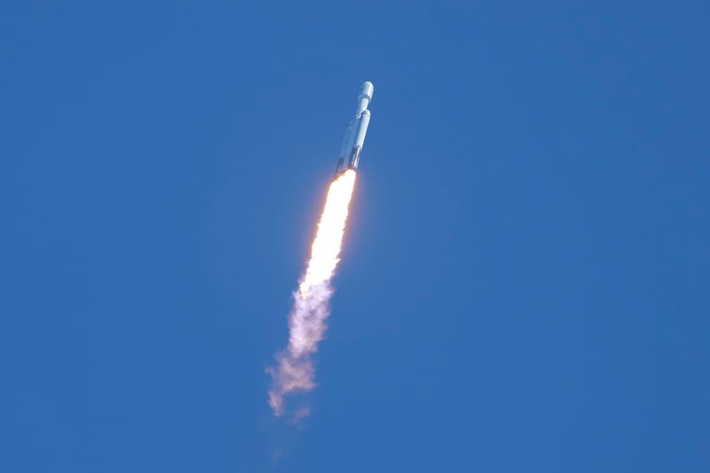 Parte sonda de la NASA para buscar "condiciones adecuadas de vida" en Júpiter