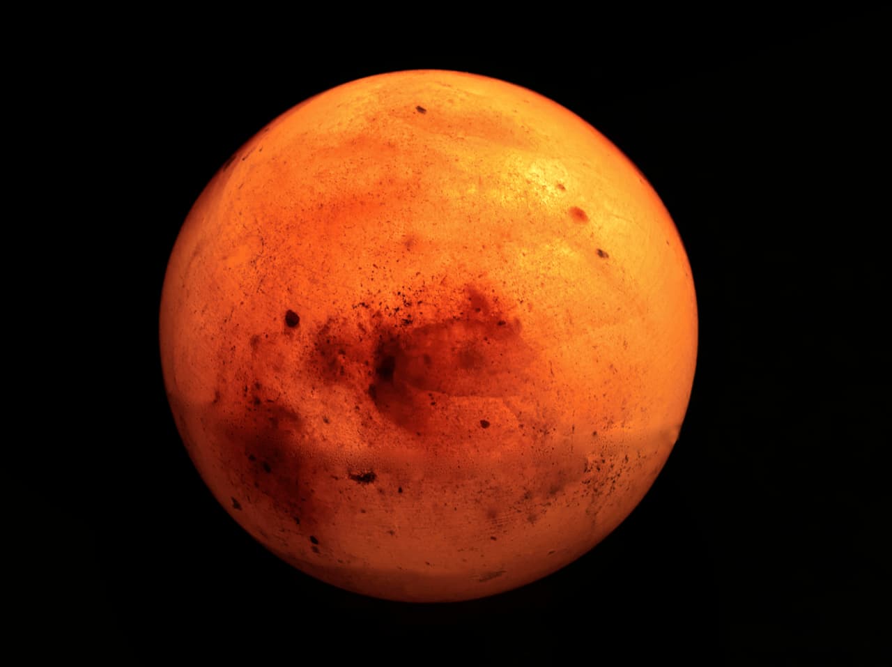 Una 'fuerza' en el espacio genera enormes remolinos en las profundidades de los océanos de la Tierra