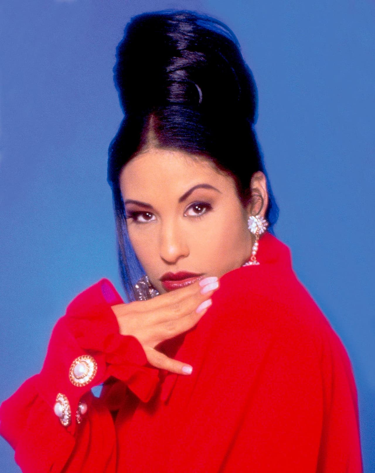 La muerte de Selena tomó por sorpresa a todos. Fue baleada por la espalda por su entonces asistente, Yolanda Saldívar.