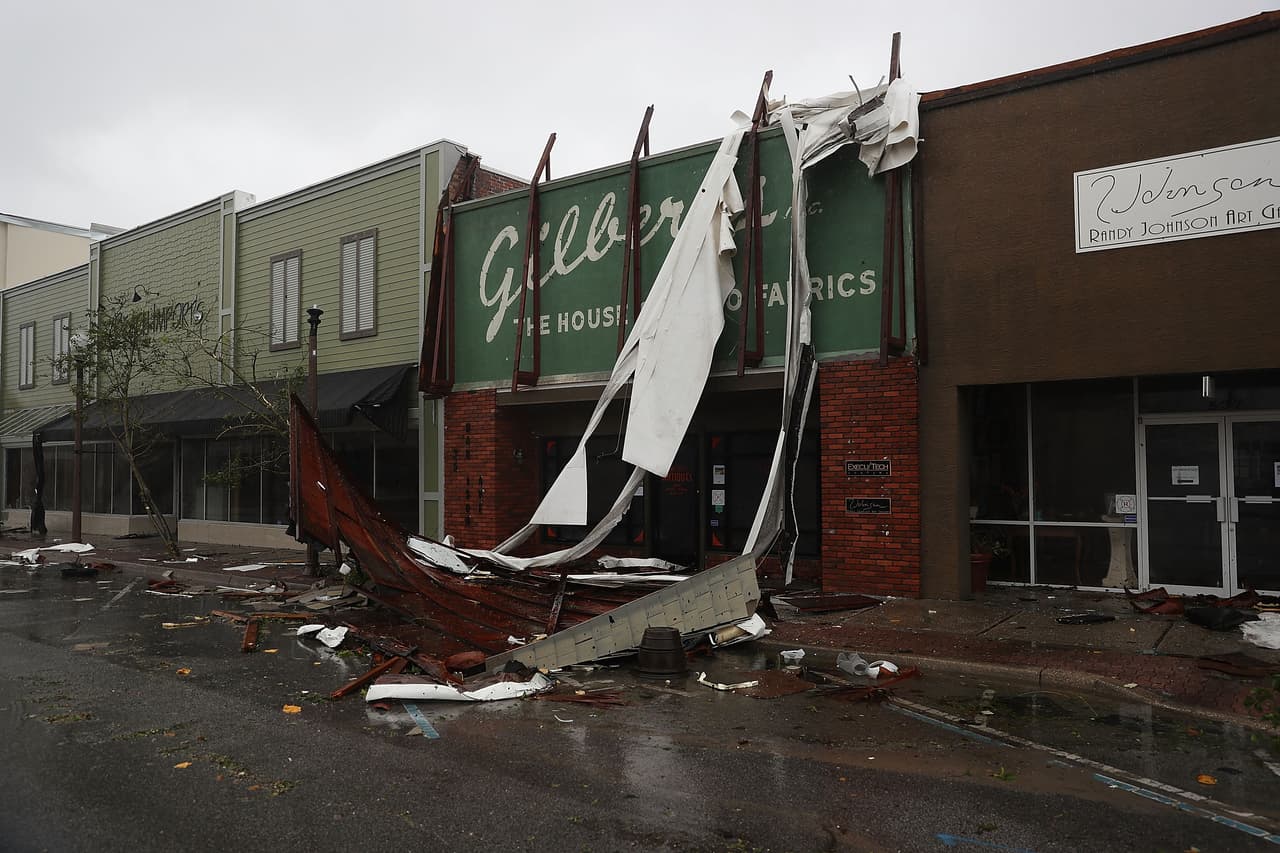 Destrozos en los negocios del centro de Panama City.