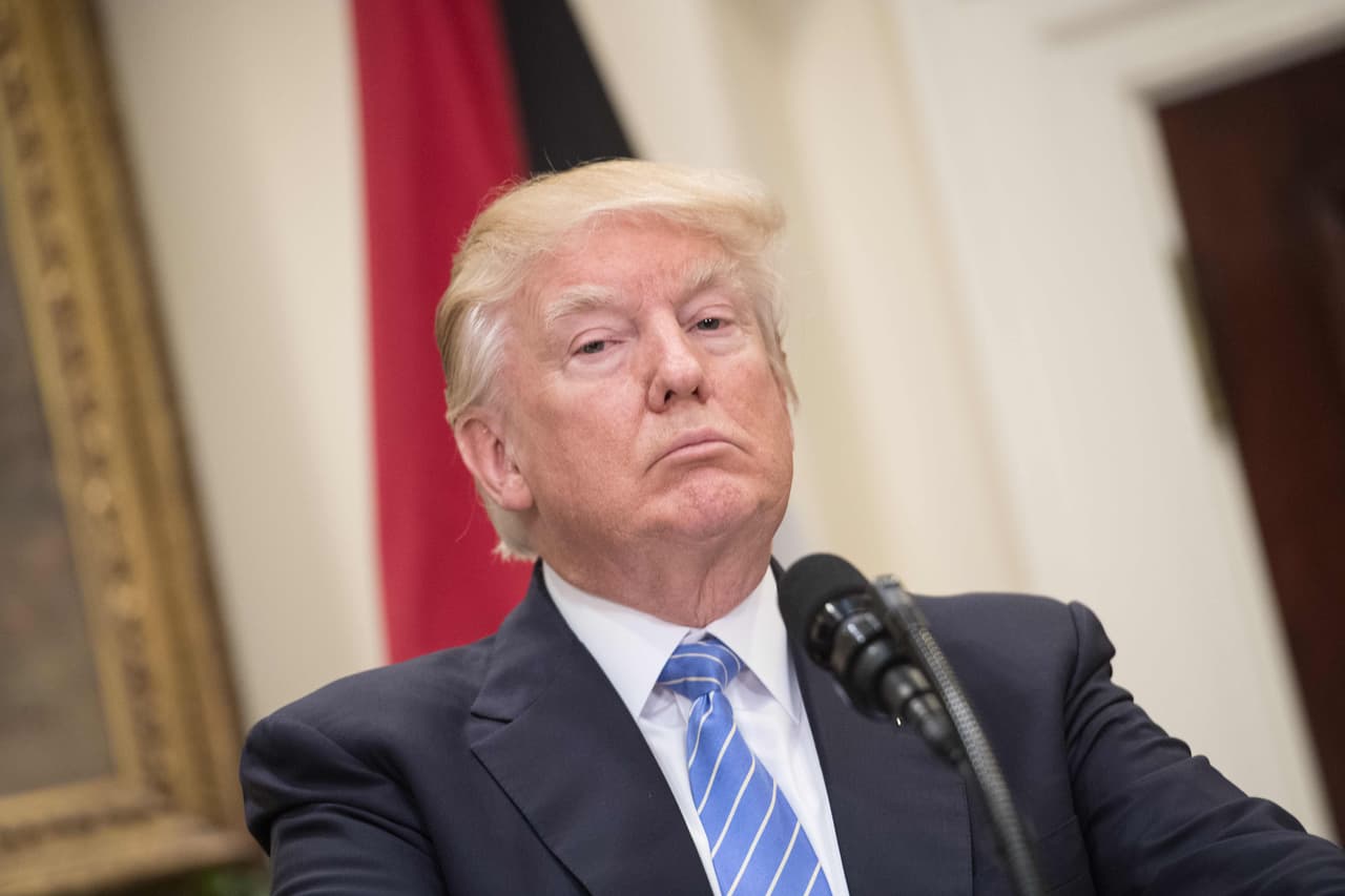 Twitter suspende la cuenta de un usuario que publicó los mismos mensajes que el presidente Trump