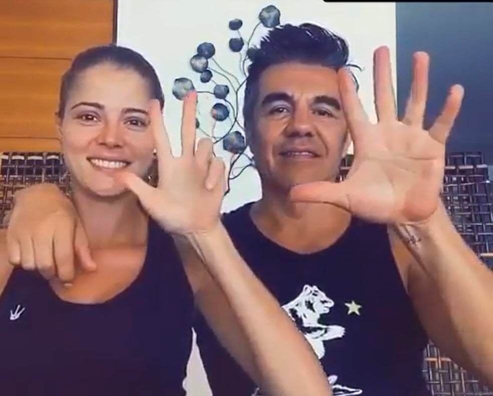 De acuerdo con la publicación de la modelo, ella tiene 18 semanas de embarazo. 
<br>