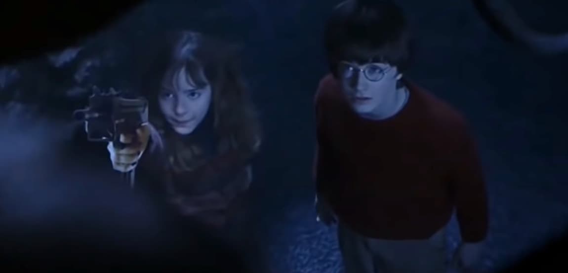 Hermione disparando al 'lazo del diablo'