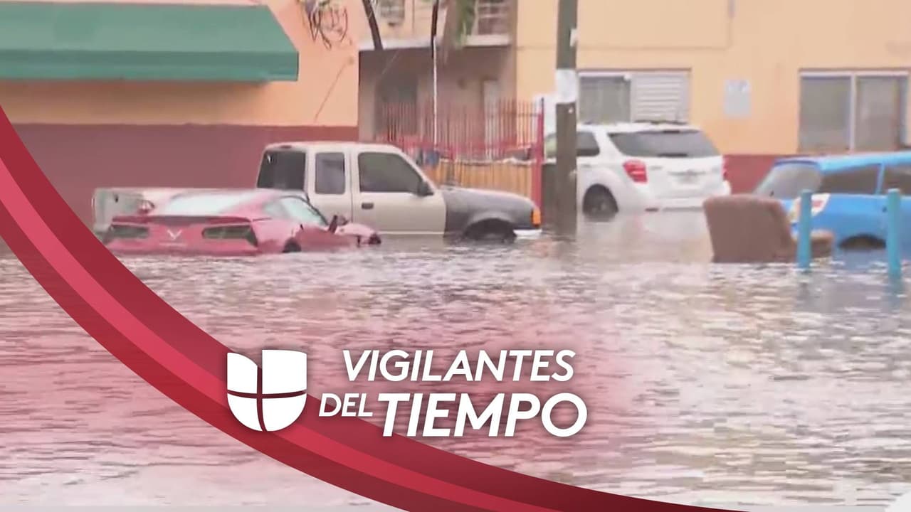 En la Pequeña Habana los carros tuvieron que ser remolcados con grúas.