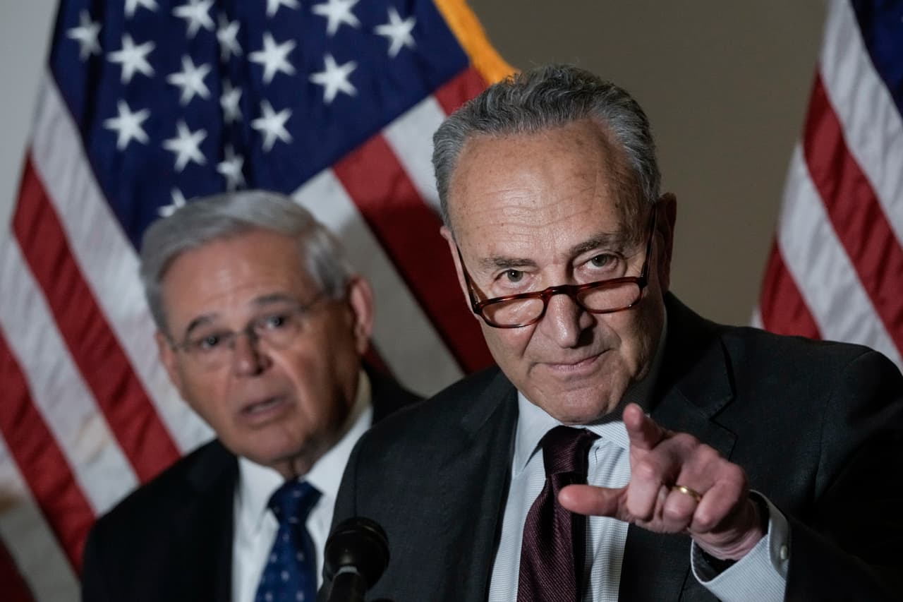 Senadores demócratas urgen a Biden eliminar "de inmediato" el Título 42 en la frontera con México
