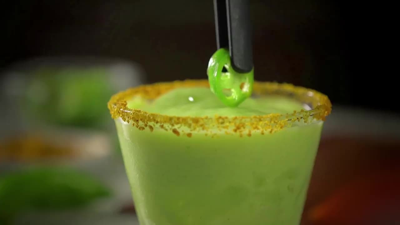 Mezcal con aguacate