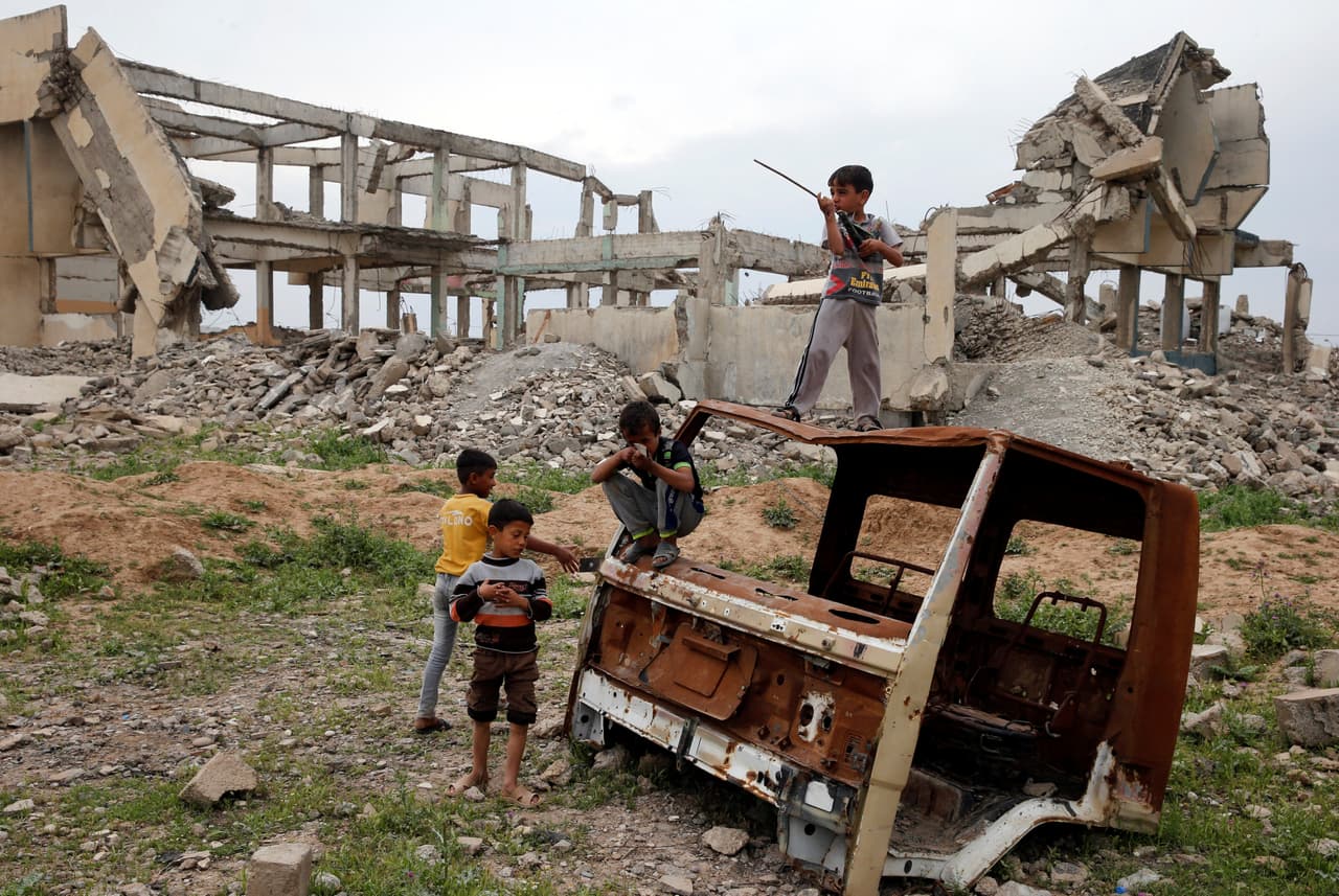 El campamento de Hammam al-Alil es el principal refugio para los iraquíes que huyen de Mosul.