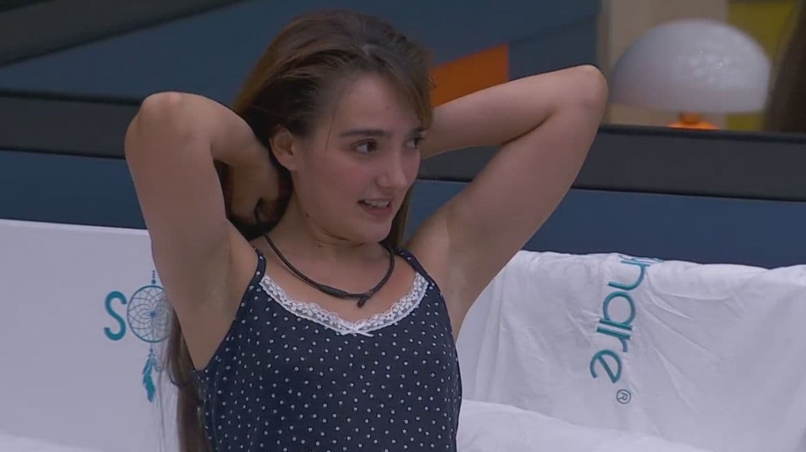 Elaine Haro compartió con el Cuarto Día su sentir tras la salida de Adrián