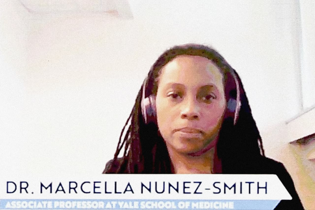 <b>Dra. Marcella Nunez-Smith, copresidenta</b>. Profesora asociada de medicina interna, salud pública y gestión en la Universidad de Yale, y experta en atención médica para poblaciones marginadas. Estos tres expertos comparten la presidencia del equipo de Joe Biden y Kamala Harris para atender la pandemia a nivel general. A continuación los miembros restantes.