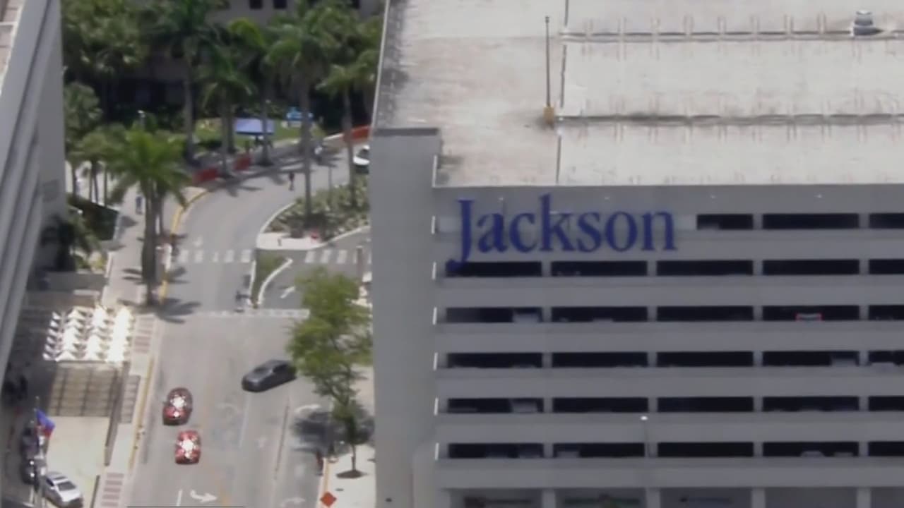 En esas redes hospitalrias están 
<b>Jackson Health System en Miami-Dade y Memorial Healthcare System en Broward.</b>