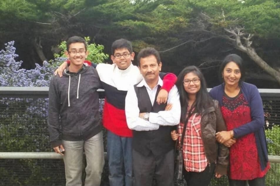 Las víctimas fueron identificadas como Towhidul Islam, de 54 años, que era el papá; Iren Islam, de 52 era la madre y la abuela Altafun Tessa, de 47 años. Los hermanos eran Farbin y Farhan Towhid, ambos de 19 años y el mayor Tanvir, tenía 20 años. La policía sospechó que 
<a href="https://www.univision.com/local/dallas-kuvn/seis-personas-mueren-en-aparente-caso-de-homicidio-suicidio-en-allen-texas-video">los hermanos varones cometieron el homicidio suicidio. </a>
<br>