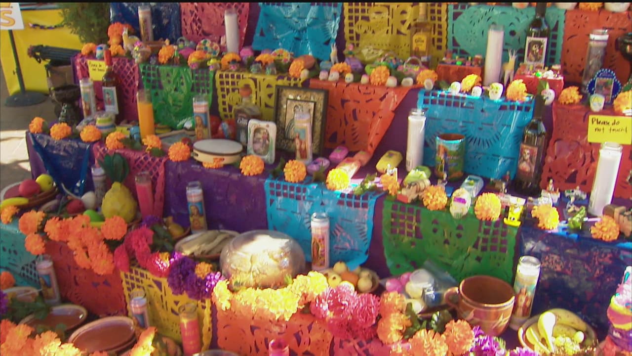 El Día de los Muertos se celebra el 1 y 2 de noviembre como una celebración de la tradición y los rituales prehispánicos que datan de hace más de 3,000 años.
