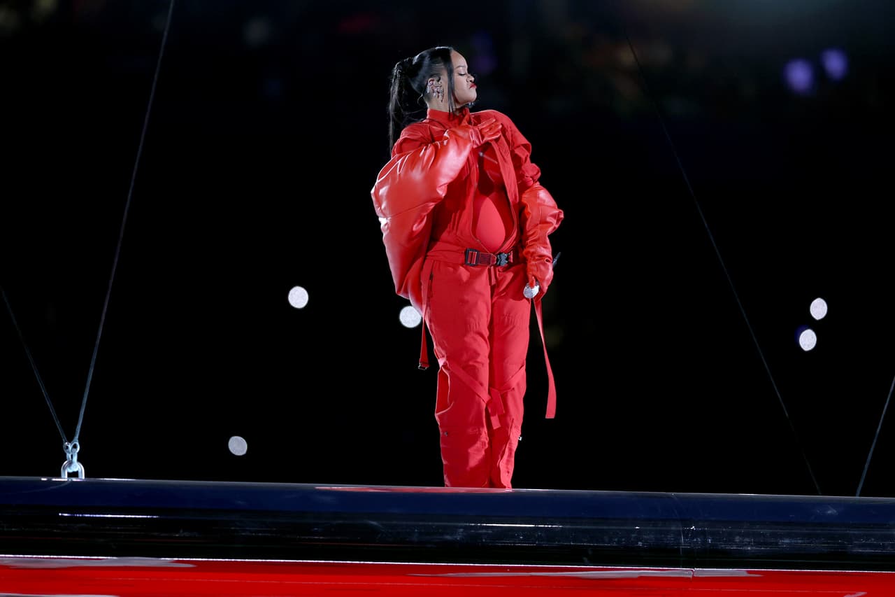 Apenas el jueves pasado, la cantante explicó que fue precisamente la maternidad la que le dio fuerzas para aceptar el reto de ser la estrella invitada del Show de Medio Tiempo de la final de la NFL, un espectáculo incluso más popular que el propio partido.
<br>