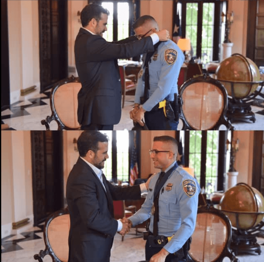 El gobernador de Puerto Rico, Ricardo Rosselló, condecoró al agente por mostrar compasión y solidaridad.