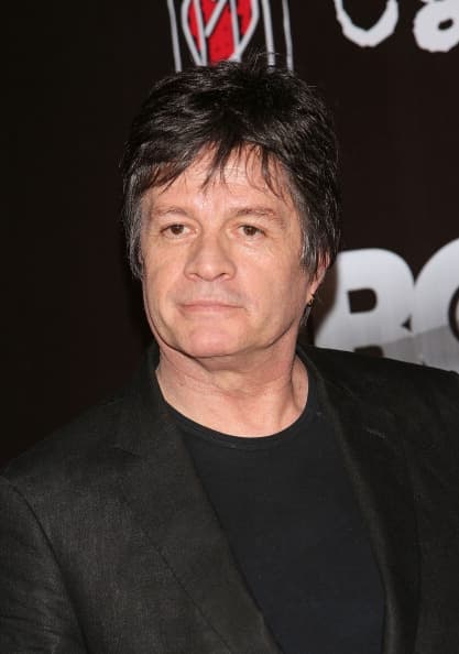 <b>Alejandro Camacho </b>
<br>En 1986, el actor mexicano obtuvo su primer antagónico principal en la telenovela ‘Cuna de lobos’. Desde entonces ha interpretado a diversos villanos en melodramas como ‘Muchachitas’, ‘La sombra del otro’ e Imperio de mentiras.