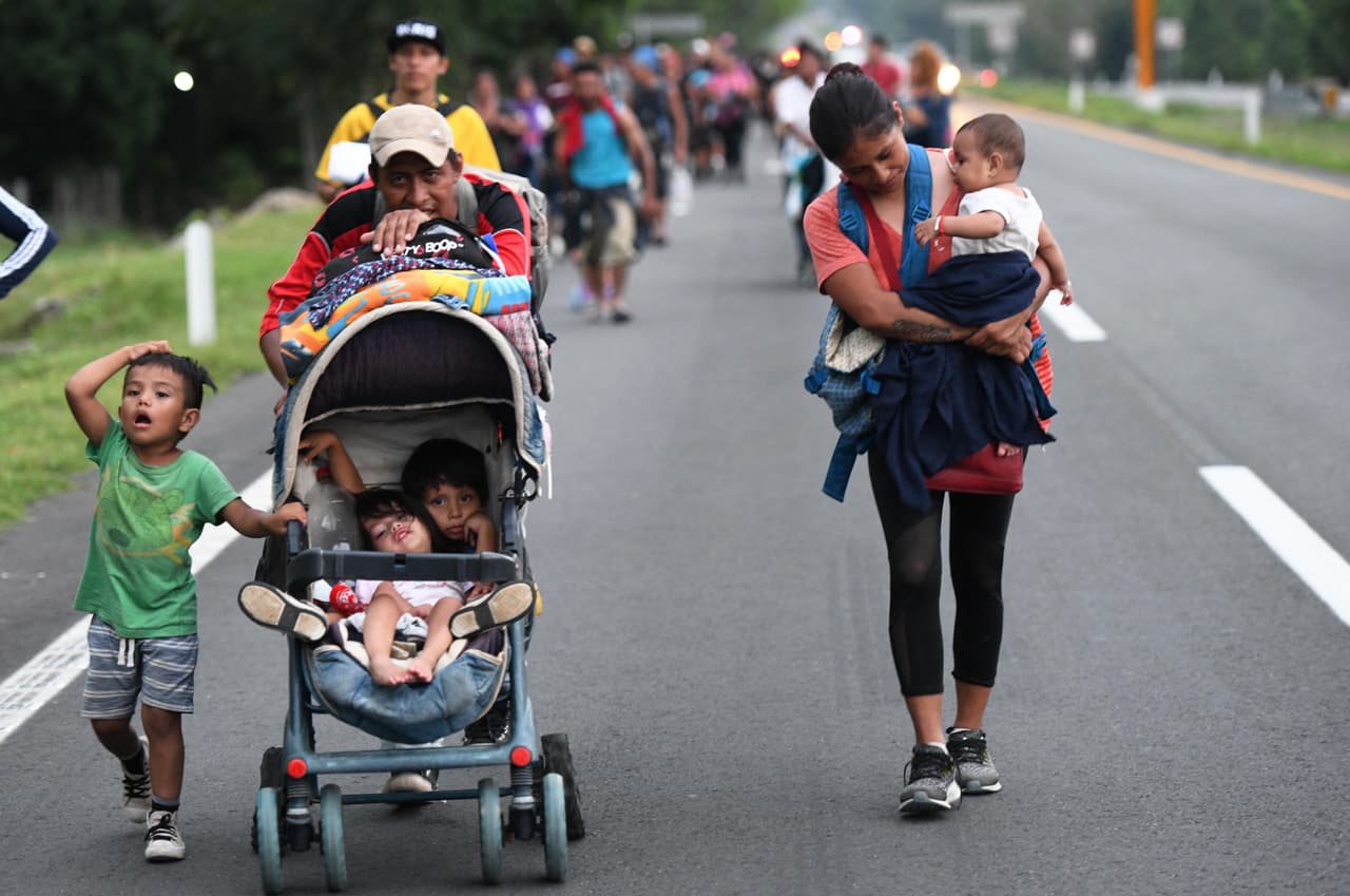 Los organizadores de la caminata señalan además que una vez que llegue al Distrito Federal (DF) finalizará la caravana, "pero se mantendrán las exigencias hasta que el gobierno cumpla. Pero si la gente quiere seguir viaje a Estados Unidos, es decisión de ellos".