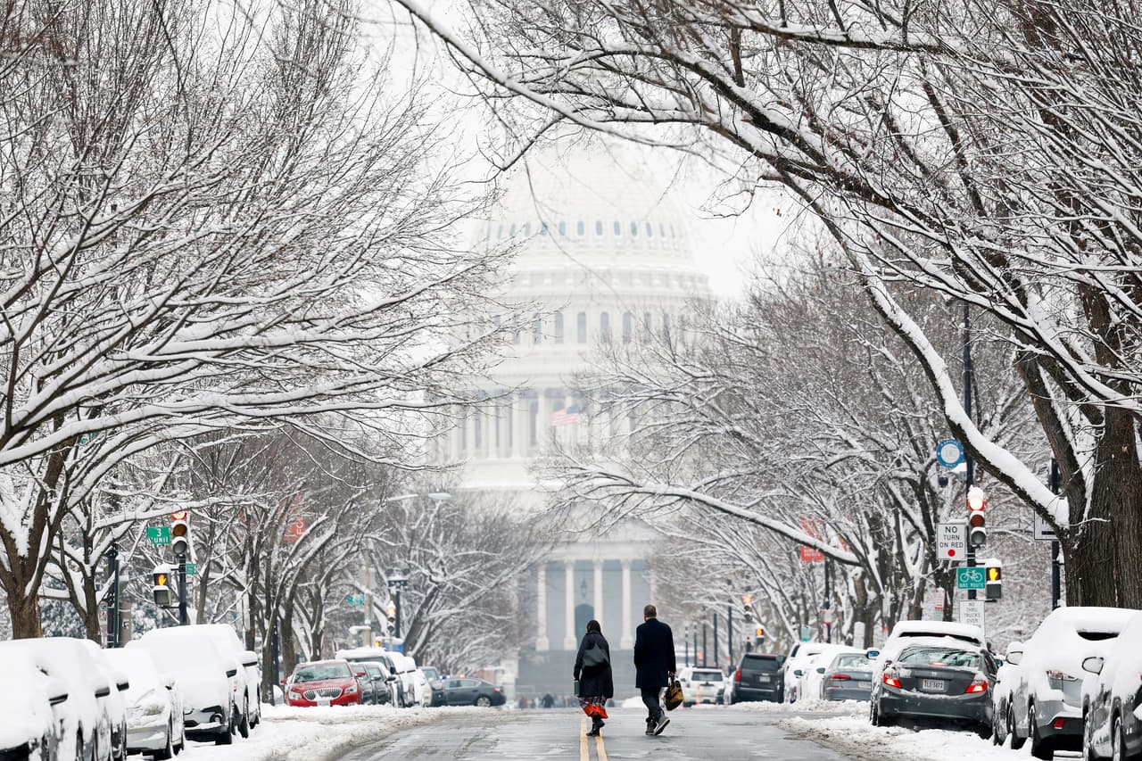 Tormenta invernal en Virginia: Reportan 87 heridos en cientos de accidentes viales