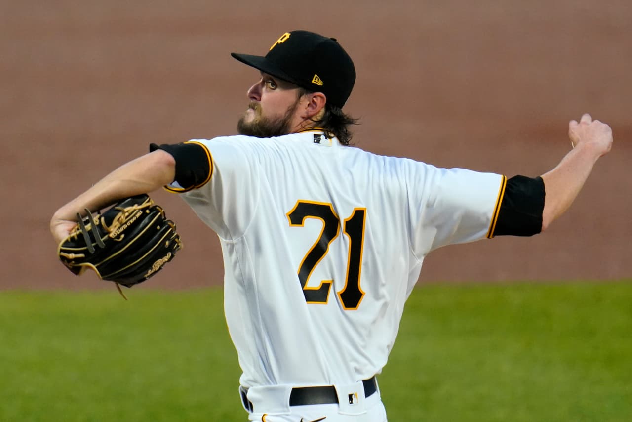 Los Pittsburgh Pirates portaron en los dorsales el ‘21’ que portara la leyenda boricua. En el duelo ante los Chicago White Sox, los peloteros honraron la memoria de aquél que ganó dos Series Mundiales.