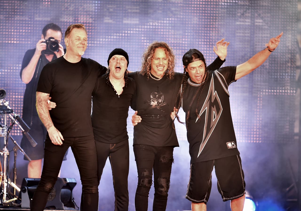 El evento celebrado en el Olympic Stadium de Montreal en Canadá tuvo un accidente con un prop de pirotecnia que provocó que el cantante de 'Metallica', James Hetfield, sufriera quemaduras de segundo grado en la cara y las manos.