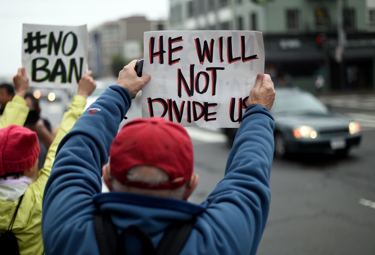 Un panel de tres jueces escuchó los argumentos orales y decidirá el futuro de la orden ejecutiva firmada por Trump.