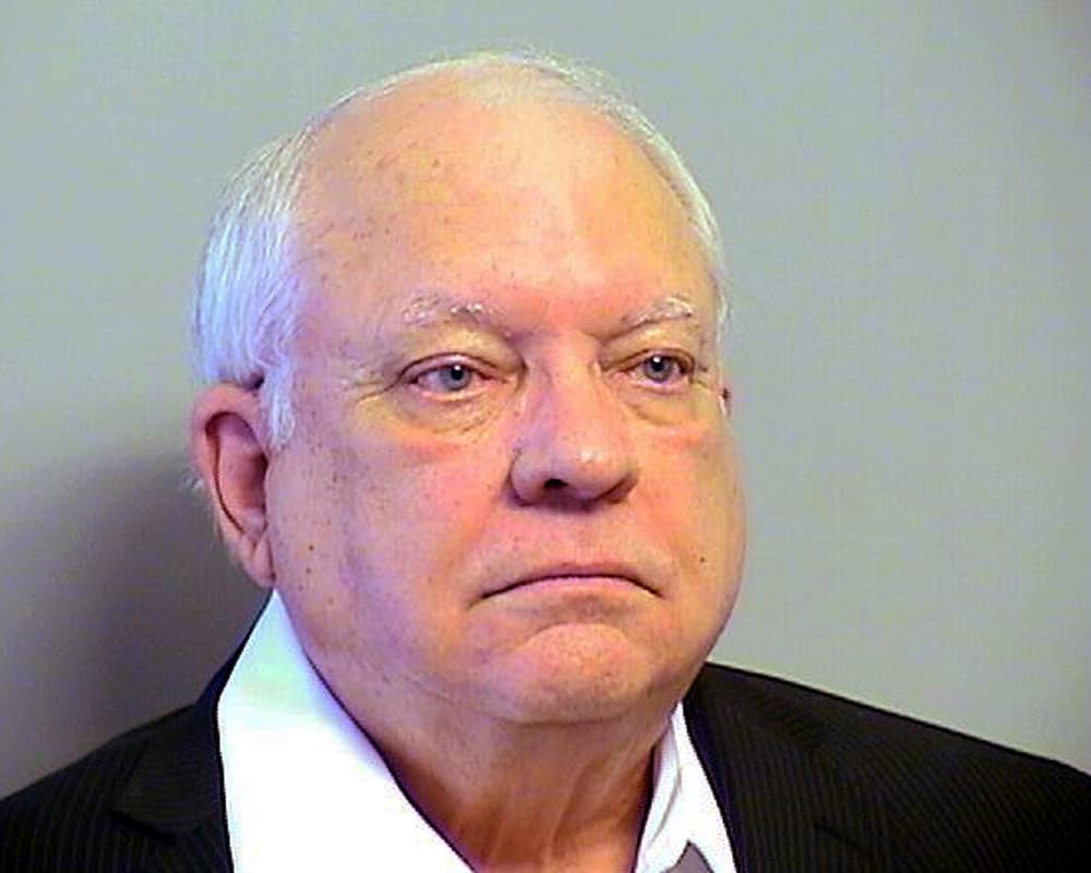 Jurado recomienda cárcel para policía que mató a tiros a un afroamericano en Oklahoma