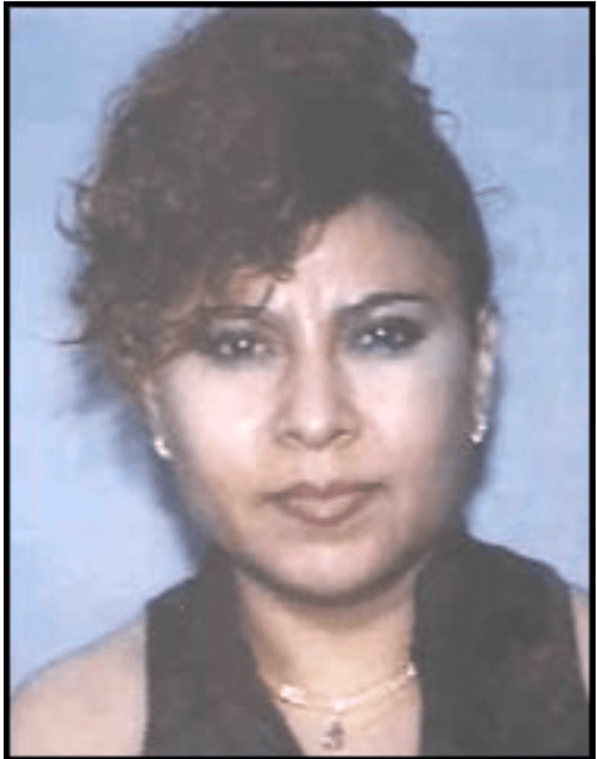 Carmen Cabrera es buscada por el asesinato de su ex pareja, en un crimen pasional. De acuerdo con LAPD la mujer fue vista en Ciudad de México donde se cree que tiene familia y amigos.
